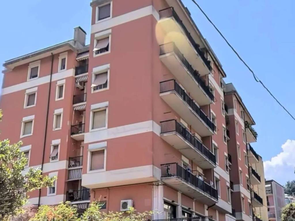 appartamento in vendita a Genova in zona Pontedecimo