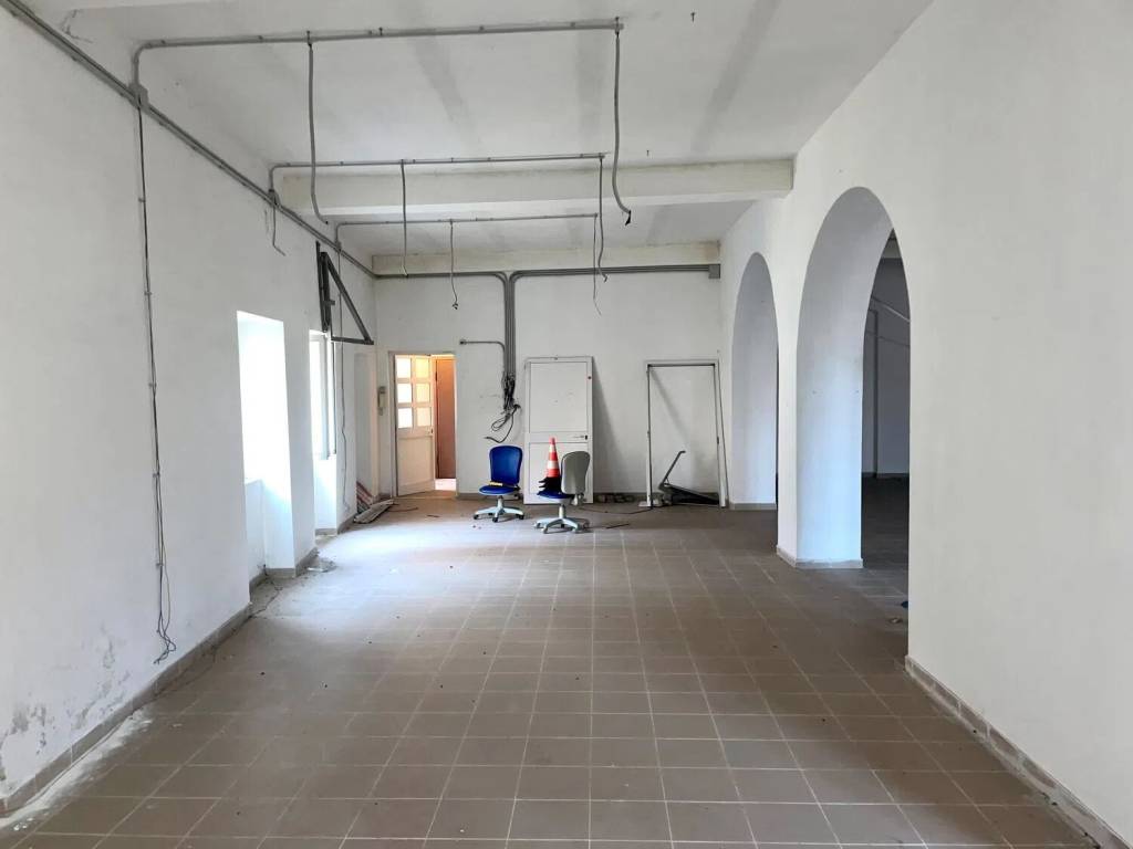 negozio in vendita a Genova in zona San Quirico