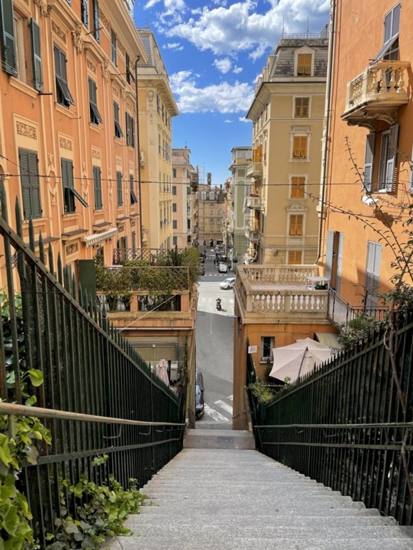 appartamento in vendita a Genova in zona Sampierdarena