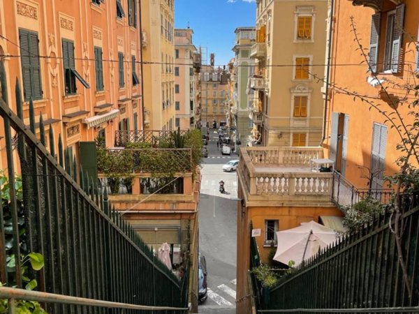 appartamento in vendita a Genova in zona Sampierdarena