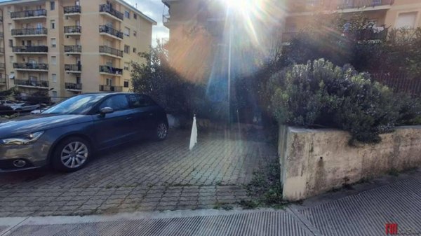 negozio in vendita a Genova in zona Cornigliano