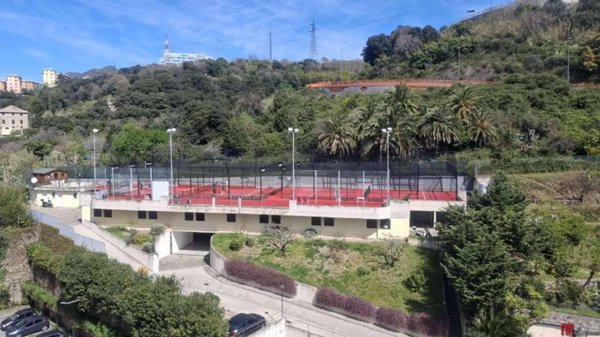 negozio in vendita a Genova in zona Cornigliano