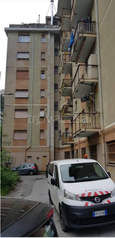 appartamento in vendita a Genova in zona Bolzaneto
