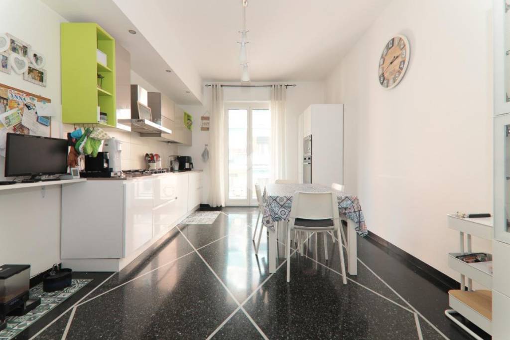appartamento in vendita a Genova in zona Quezzi