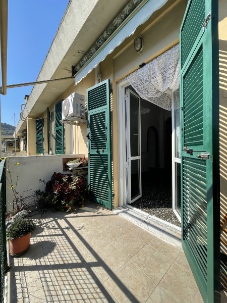 appartamento in vendita a Genova in zona San Gottardo/Sant'Eusebio