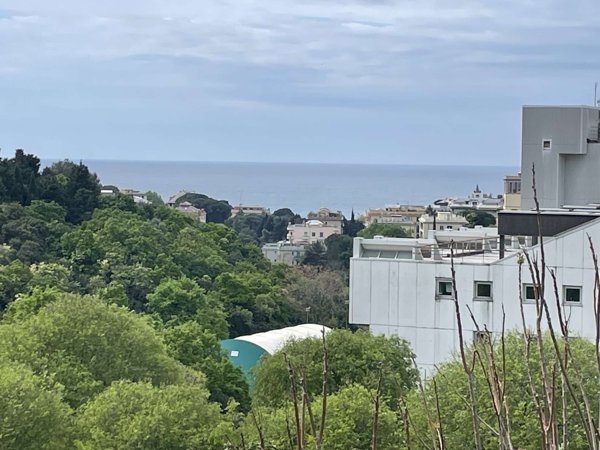 appartamento in vendita a Genova in zona Albaro