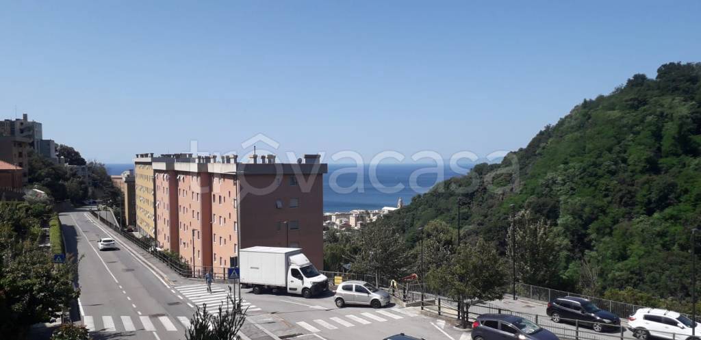 appartamento in vendita a Genova in zona Voltri