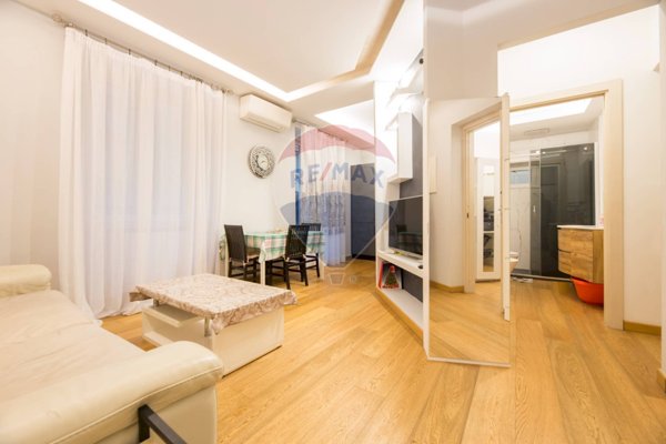 appartamento in vendita a Genova in zona Sestri Ponente