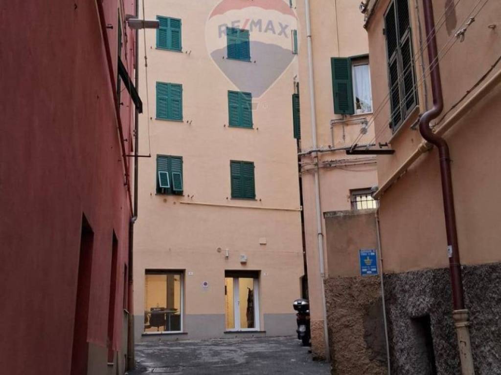 appartamento in vendita a Genova in zona Voltri