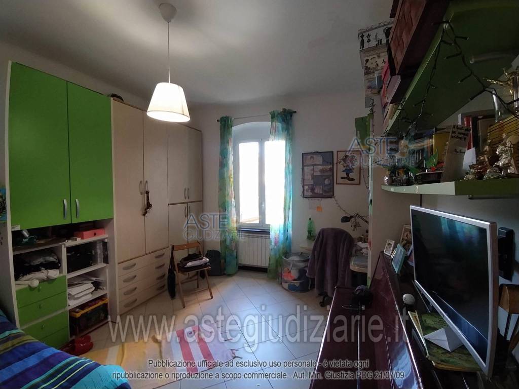 appartamento in vendita a Genova in zona Sestri Ponente