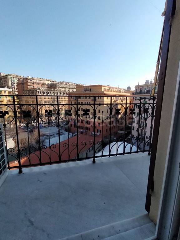 appartamento in vendita a Genova in zona Marassi