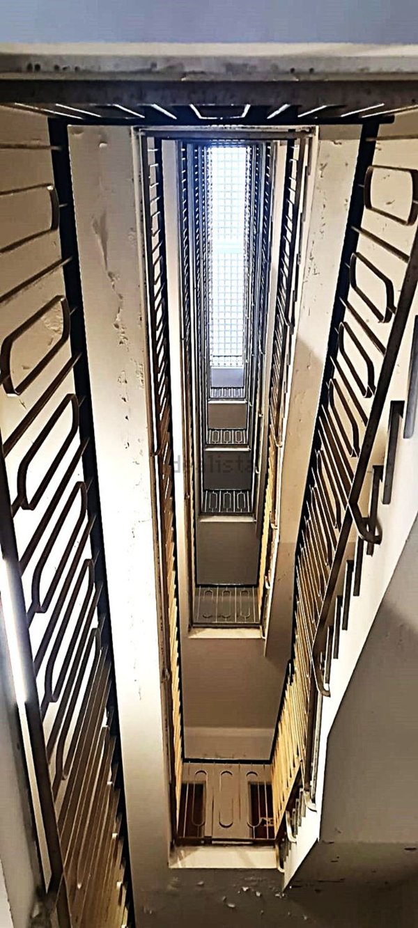 appartamento in vendita a Genova in zona Rivarolo