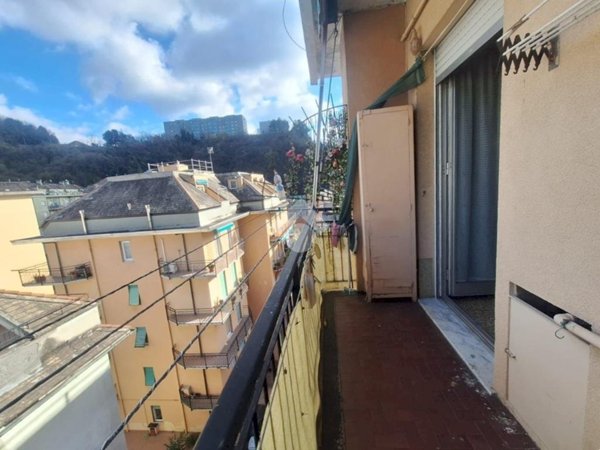 appartamento in vendita a Genova in zona Bolzaneto