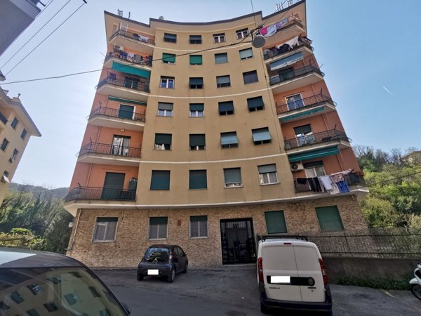 appartamento in vendita a Genova in zona Certosa