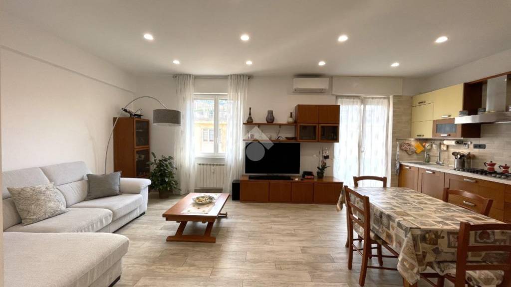 appartamento in vendita a Genova in zona Lagaccio / Granarolo
