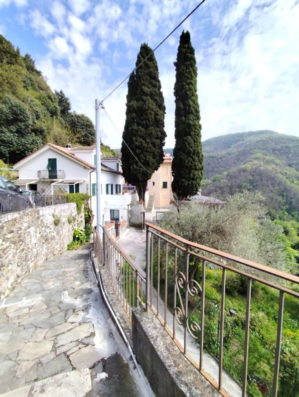 appartamento in vendita a Genova in zona Begato