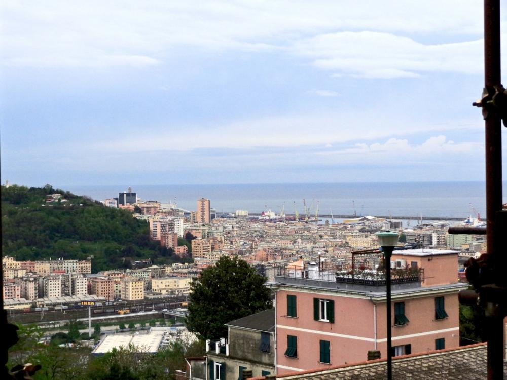 appartamento in vendita a Genova in zona Cornigliano