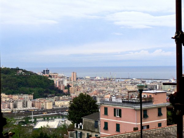 appartamento in vendita a Genova in zona Cornigliano