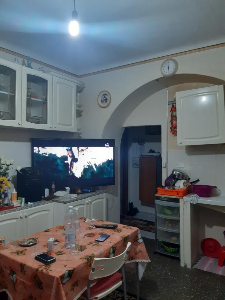 appartamento in vendita a Genova in zona Rivarolo