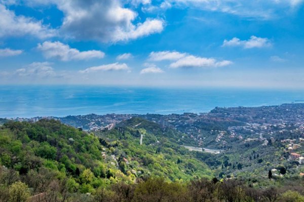 casa indipendente in vendita a Genova in zona Apparizione