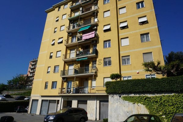 appartamento in vendita a Genova in zona Sampierdarena