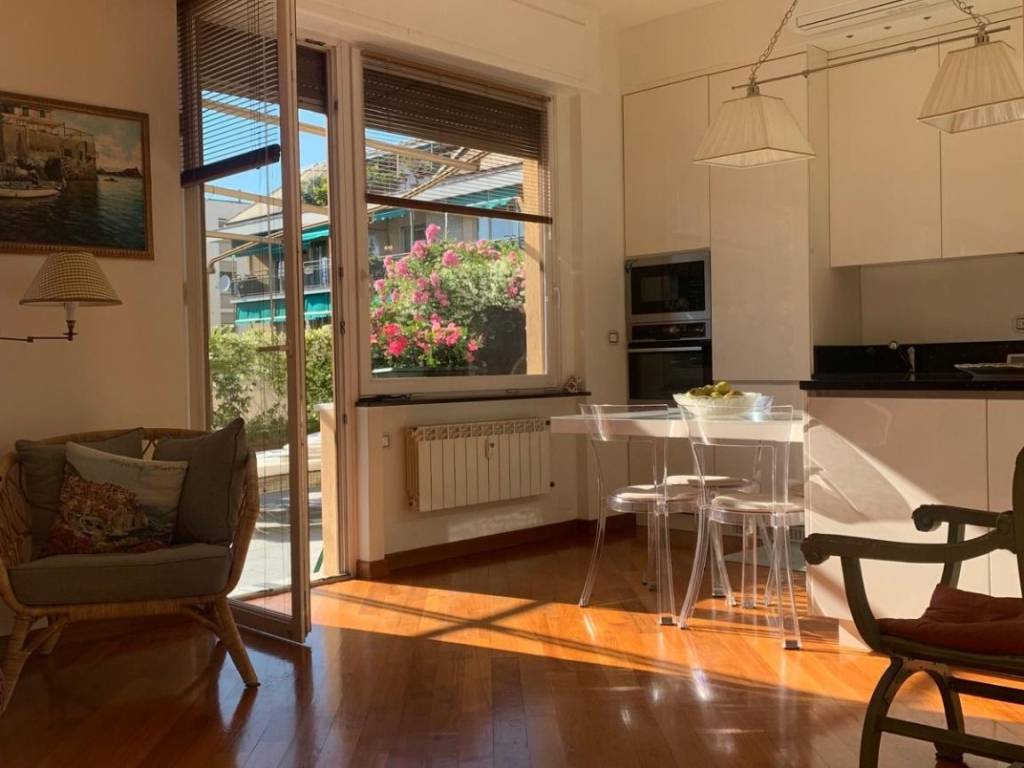 appartamento in vendita a Genova in zona Albaro