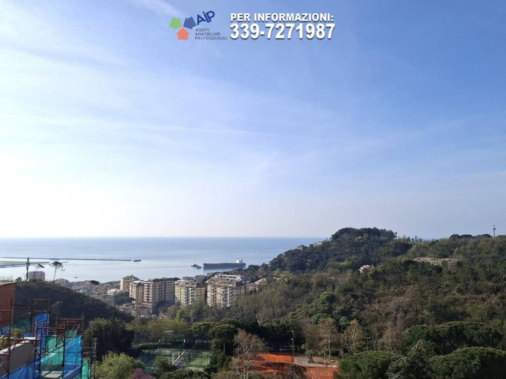 appartamento in vendita a Genova in zona Pegli