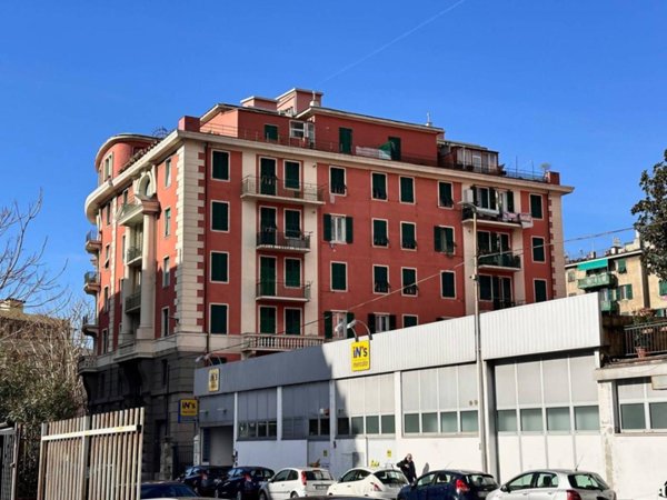 appartamento in vendita a Genova in zona Cornigliano