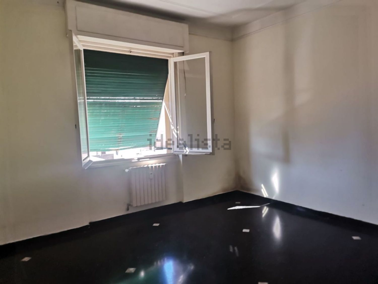 appartamento in vendita a Genova in zona Rivarolo