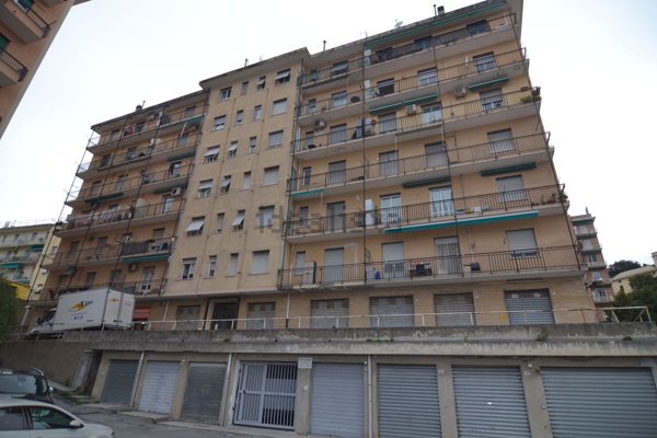 appartamento in vendita a Genova in zona Palmaro / Pra'