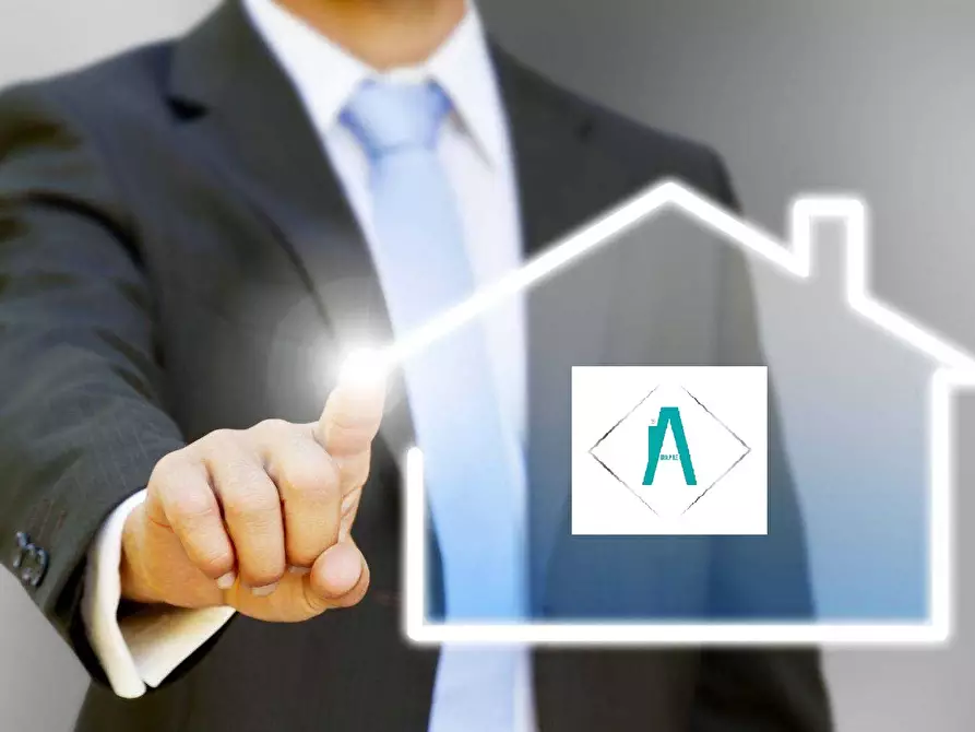 appartamento in vendita a Genova in zona San Gottardo/Sant'Eusebio