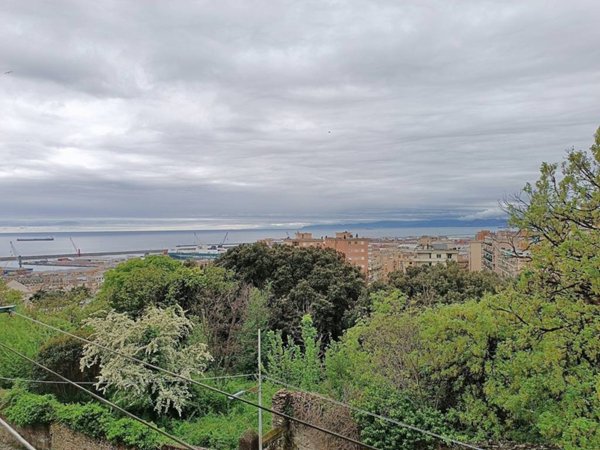 appartamento in vendita a Genova in zona Sampierdarena