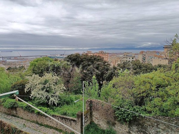 appartamento in vendita a Genova in zona Sampierdarena