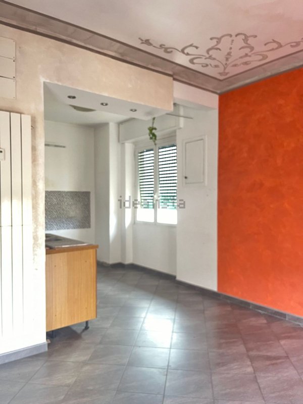 appartamento in vendita a Genova in zona Sestri Ponente
