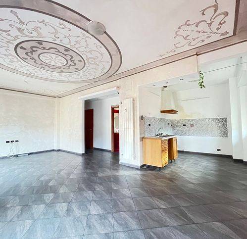 appartamento in vendita a Genova in zona Sestri Ponente