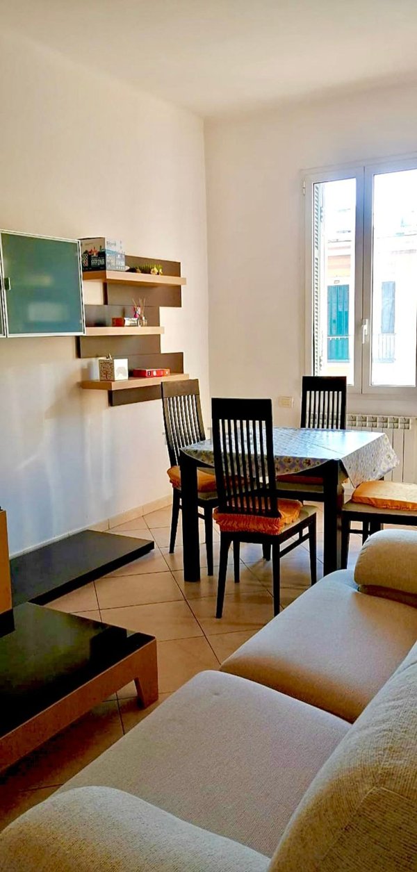 appartamento in vendita a Genova in zona Sestri Ponente