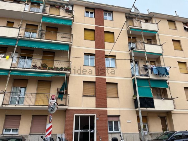 appartamento in vendita a Genova in zona Sestri Ponente