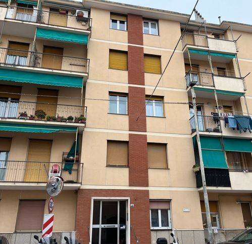 appartamento in vendita a Genova in zona Sestri Ponente