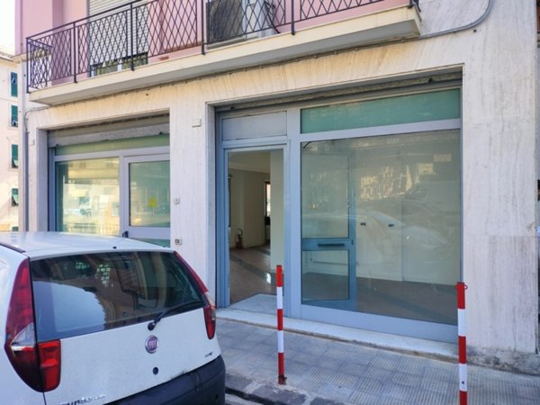 quadrivano in vendita a Genova in zona Nervi