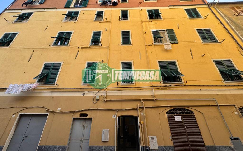appartamento in vendita a Genova in zona Sestri Ponente