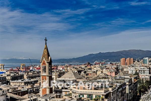 casa indipendente in vendita a Genova in zona Sampierdarena