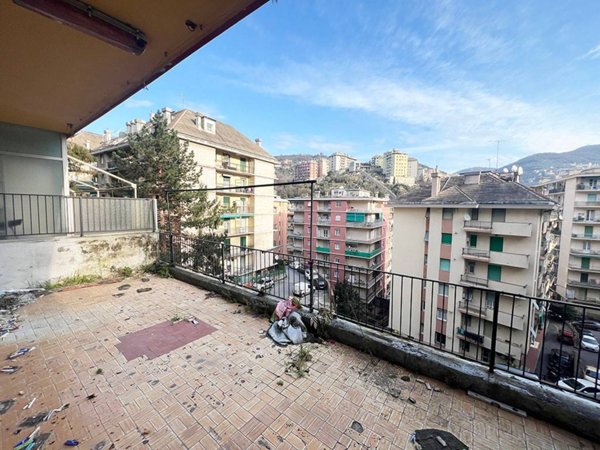 appartamento in vendita a Genova in zona Quezzi