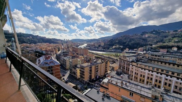 appartamento in vendita a Genova in zona Bolzaneto