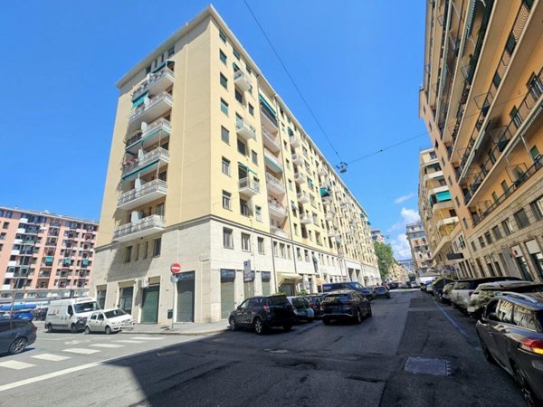 appartamento in vendita a Genova in zona Foce