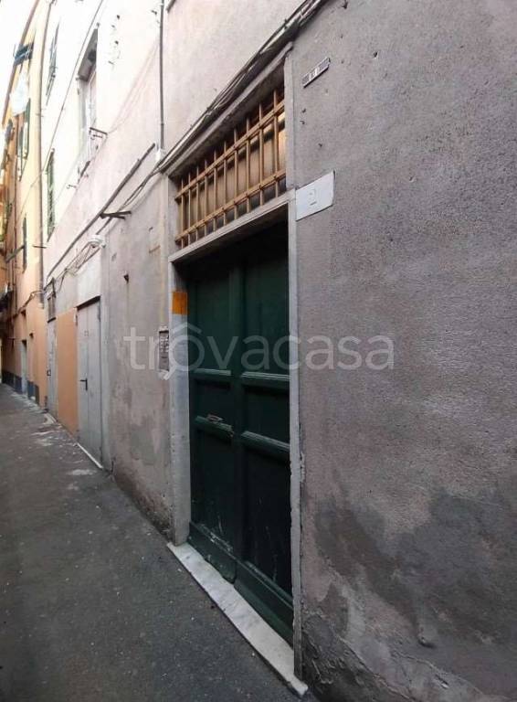 appartamento in vendita a Genova in zona Sestri Ponente