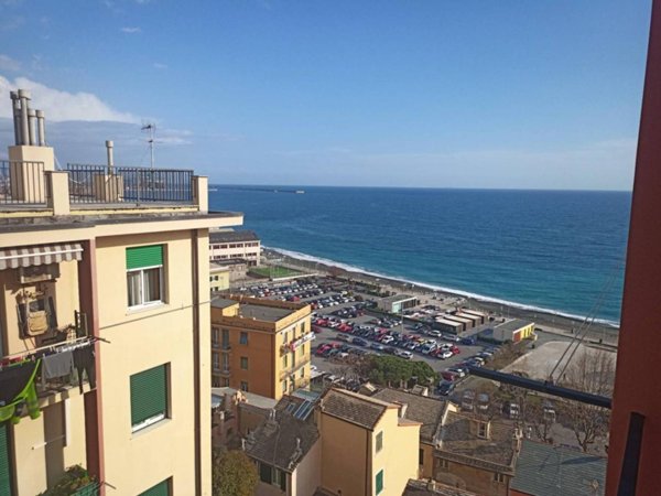 appartamento in vendita a Genova in zona Voltri