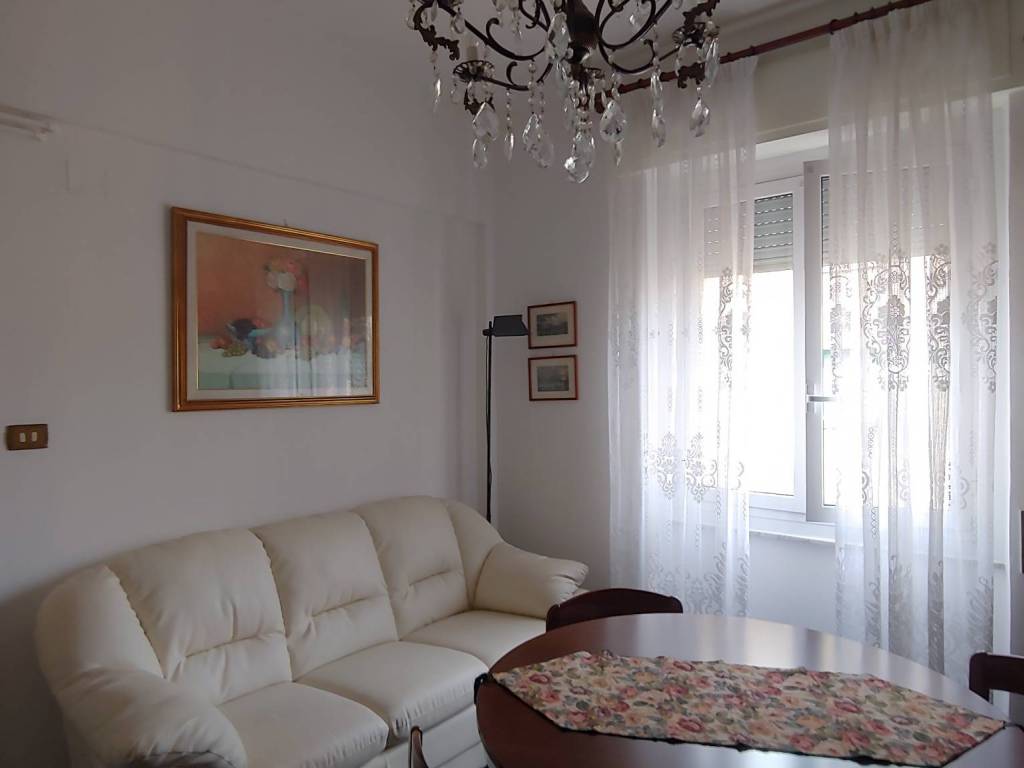 appartamento in vendita a Genova in zona Bolzaneto