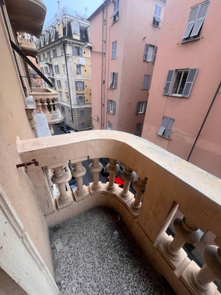 appartamento in vendita a Genova in zona Sampierdarena