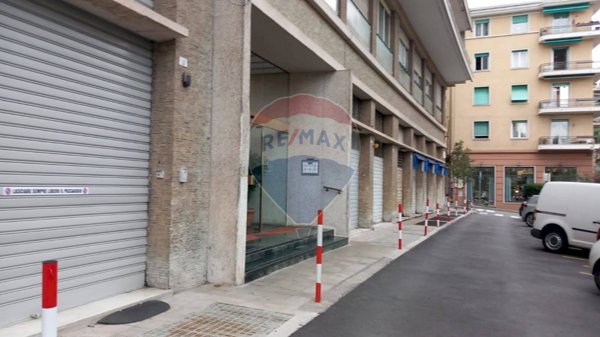appartamento in vendita a Genova in zona Sestri Ponente