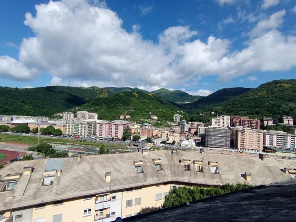 appartamento in vendita a Genova in zona Sestri Ponente